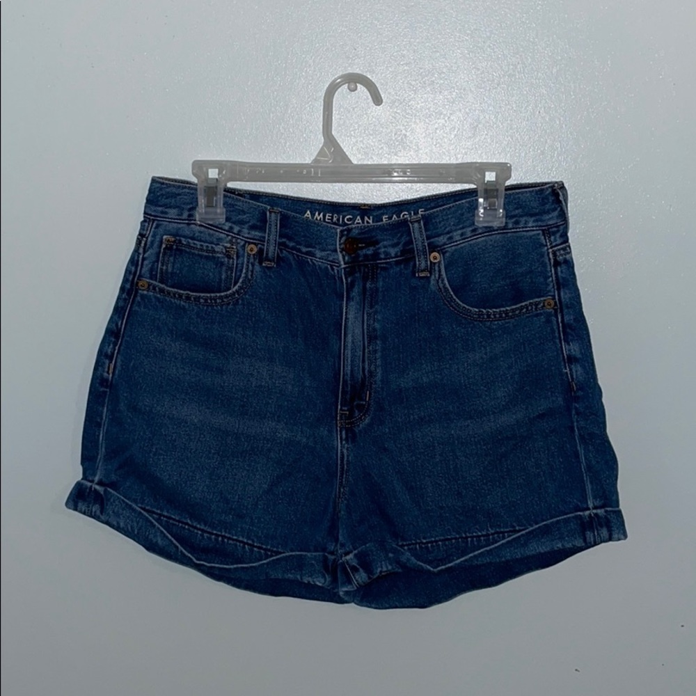 Size 10 new American eagle shorts